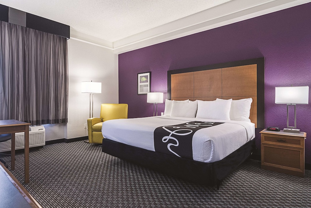 La Quinta Inn And Suites By Wyndham Phoenix Mesa West 20/56