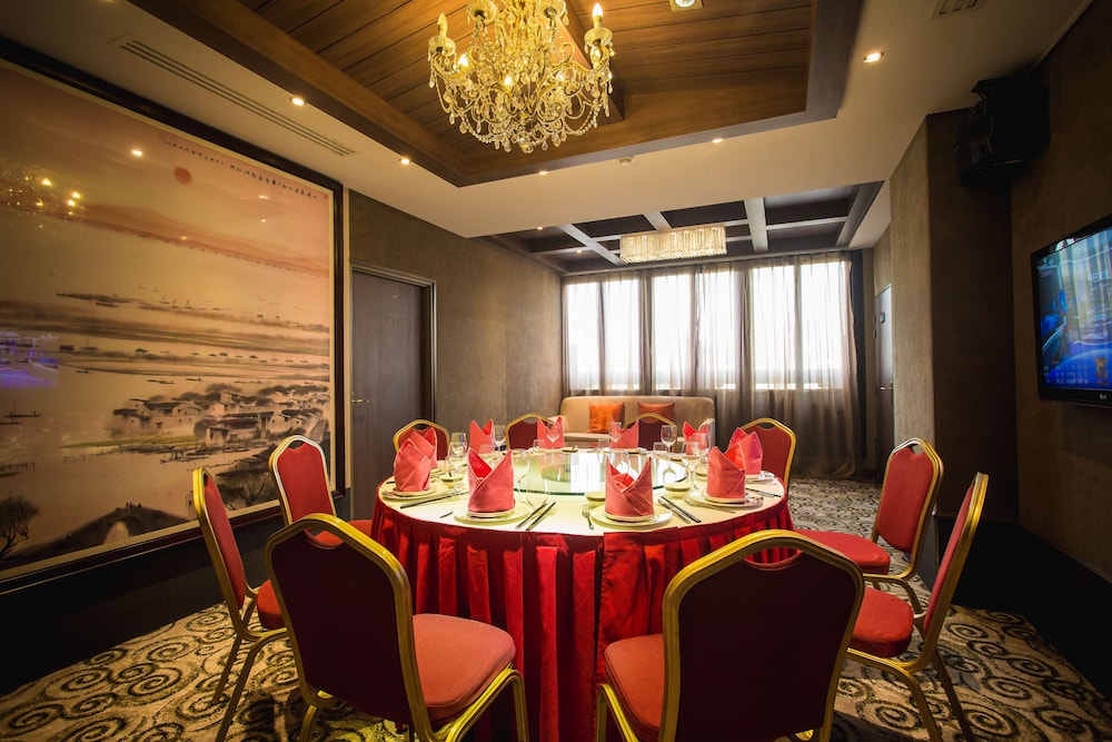 HUATIAN CHINAGORA HOTEL 38/63