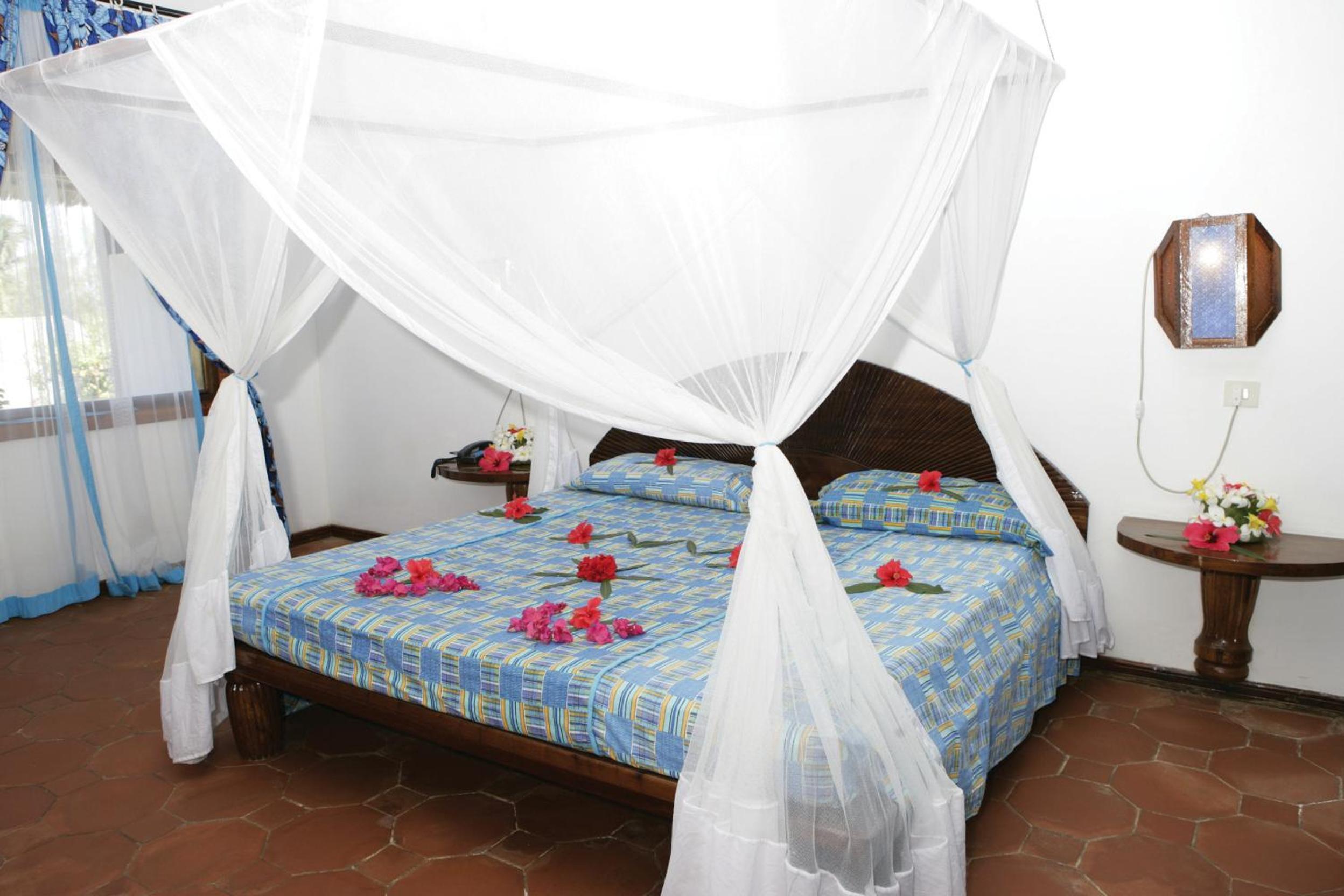 Room, Double or Twin Bed