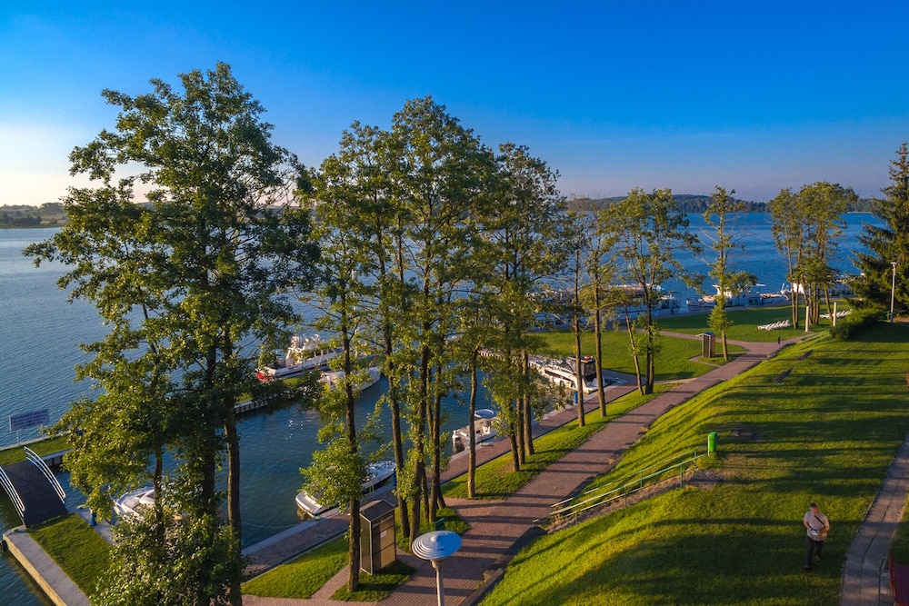 Robert's Port 39/42
