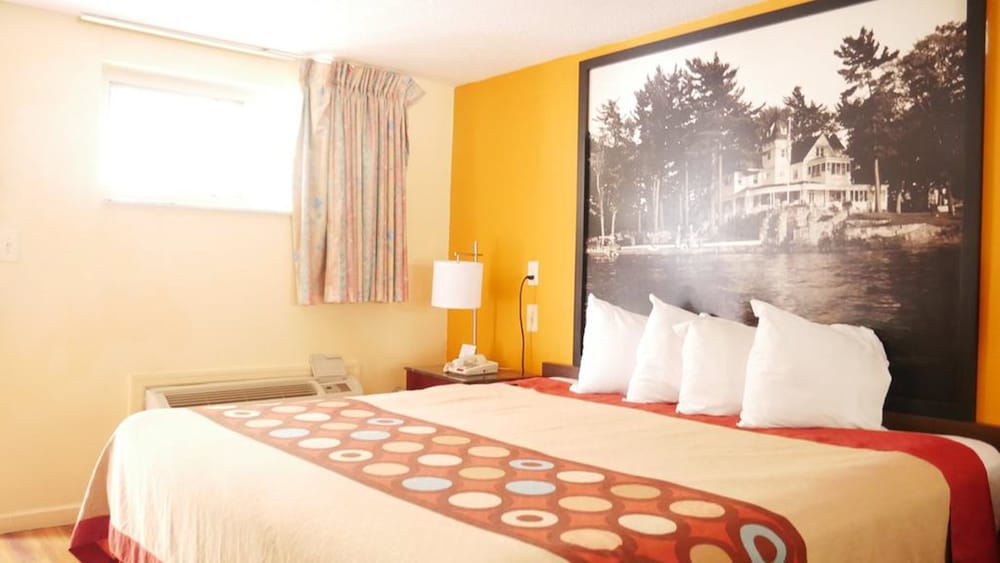 Super 8 by Wyndham North Bergen NJ/NYC Area 10/20
