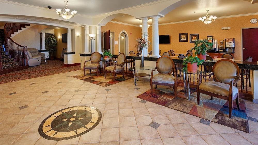 Best Western Henrietta Inn & Suites 30/33