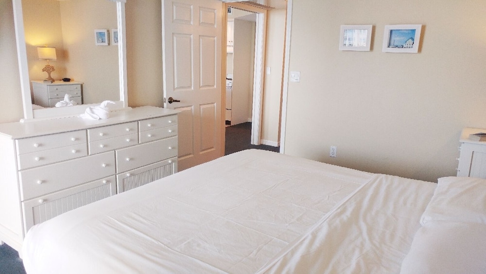 Lover's Key Resort by Check-In Vacation Rentals 21/70