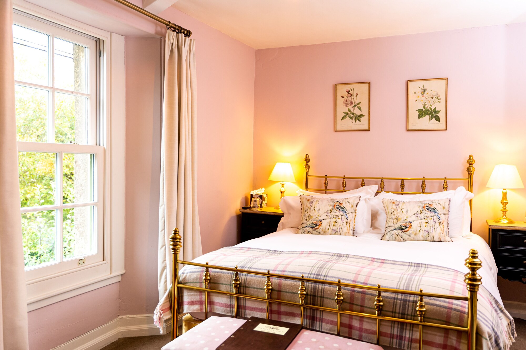 Luxury, King Bed, Bath and Shower