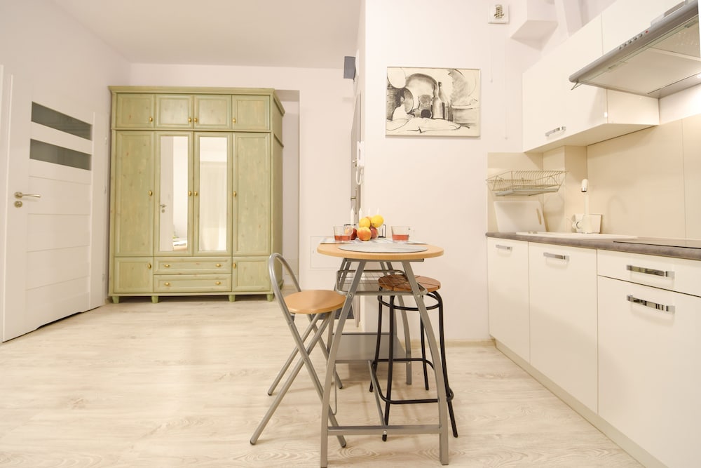 Shortstaypoland Srebrna (B36) 15/22