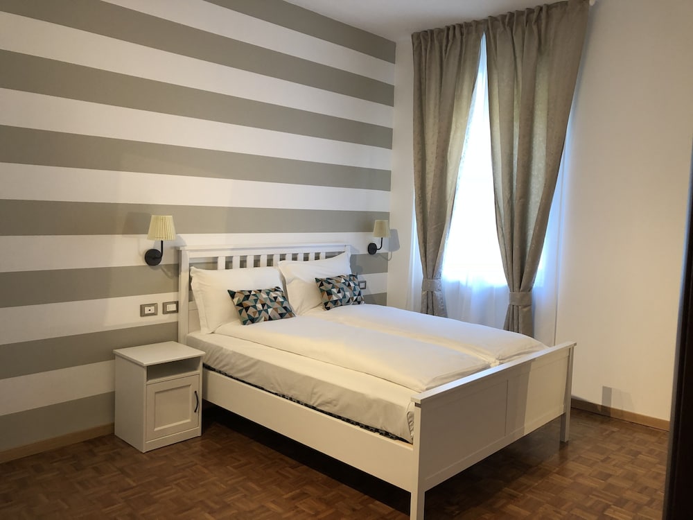 2 Bedrooms, Family, Apartment, 1 Queen and 1 Bunk Bed, Kitchen, Annex