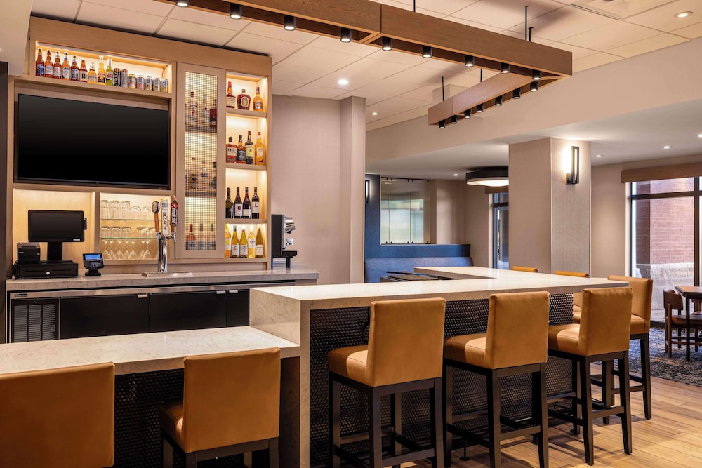 Hyatt Place Tempe/Phoenix Airport 35/54