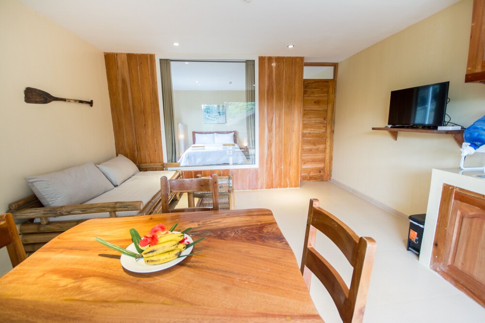 Boracay Amor Apartments 48/72