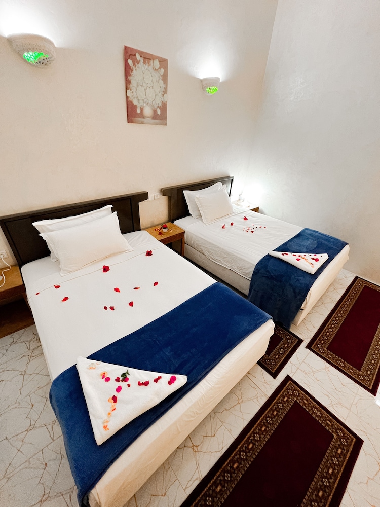 Guest House Qodwa 12/39