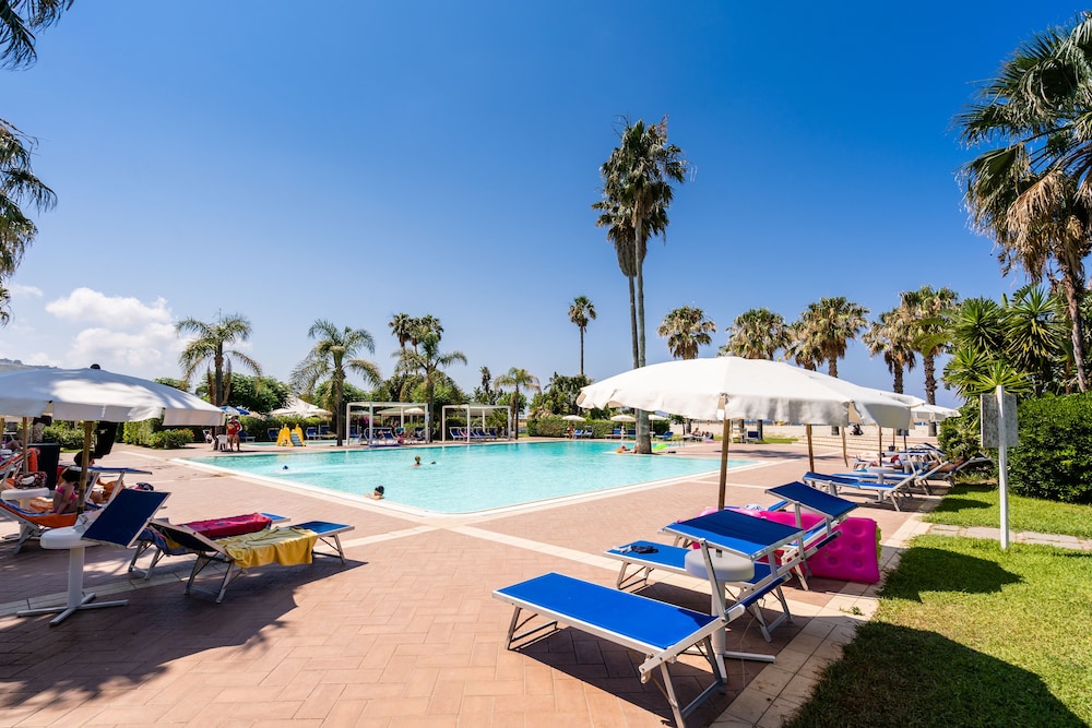 Le Dune Beach Club 42/45