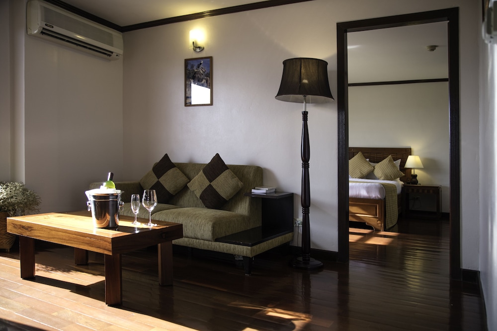 Lao Orchid 35/56