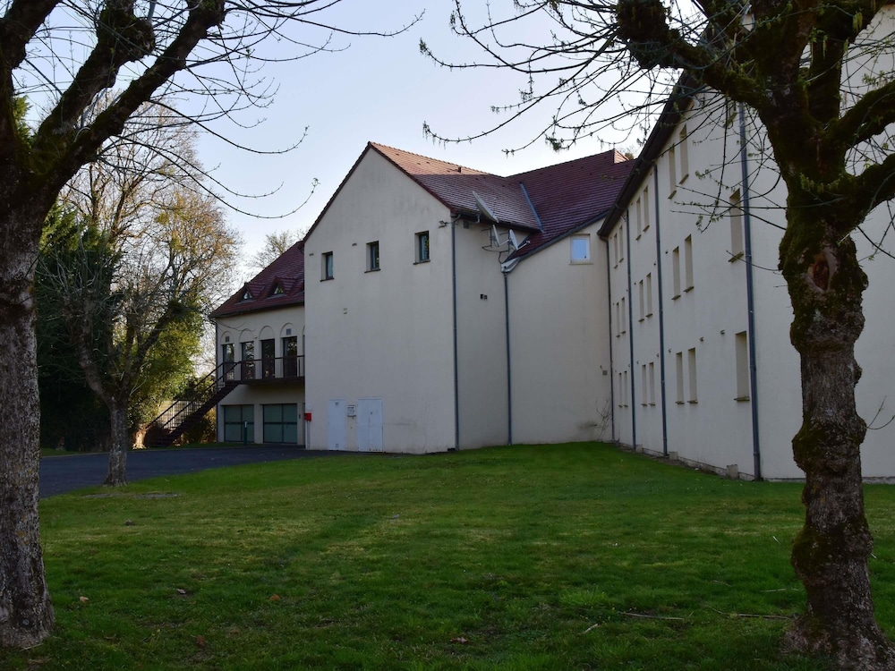 Ibis Nevers 60/63