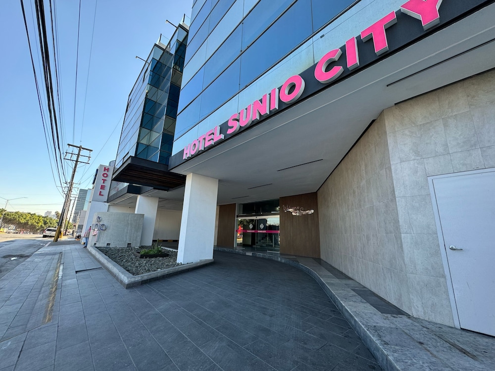 HOTEL FIESTA TIJUANA 42/52