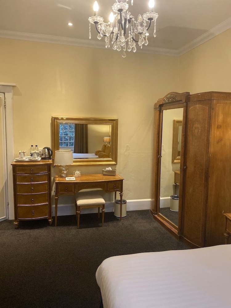 غرفة تنفيذية بسريرين منفصلين، Langtry Manor Hotel 10/10