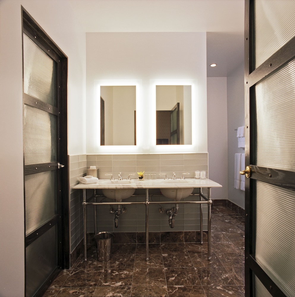 Gild Hall A Thompson Hotel 49/50