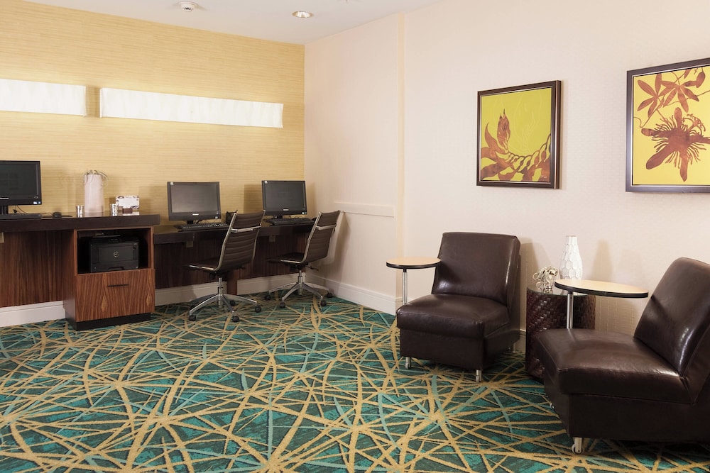 SpringHill Suites by Marriott Convention Center/I-drive 32/59