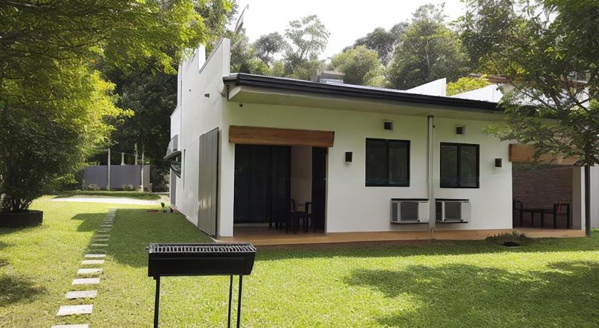 Avita Holiday Home 14/18