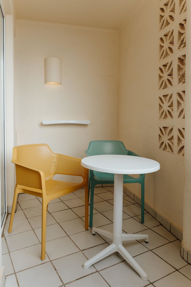R2 Maryvent Beach Apartment 26/49