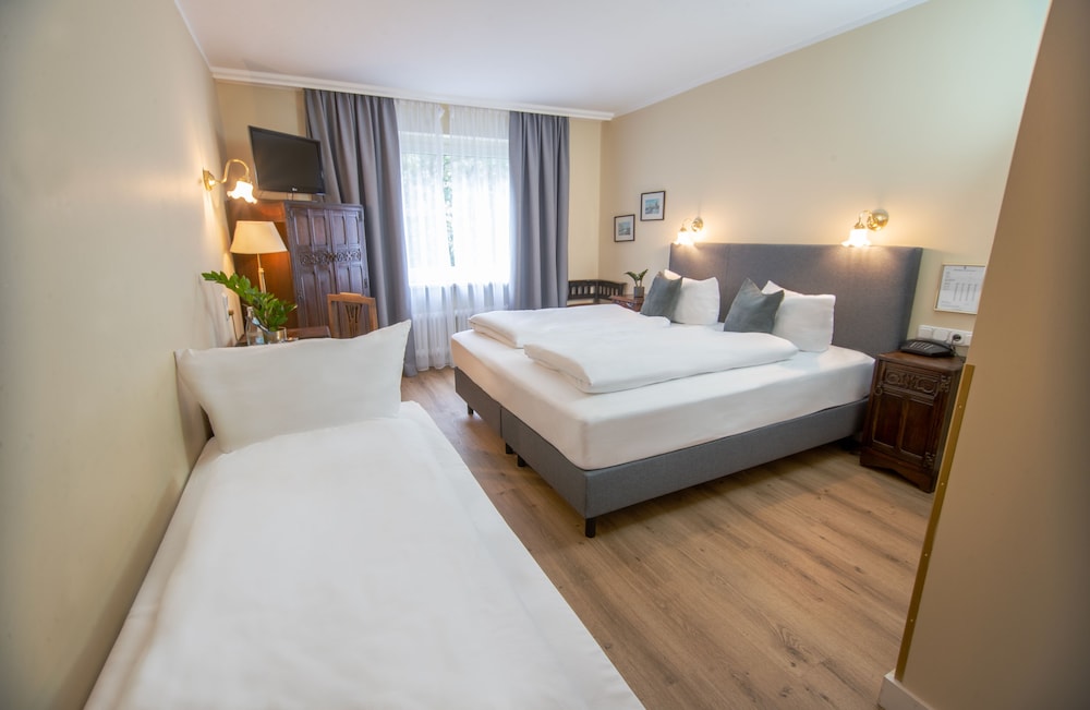 Acanthushotel Munich 12/50