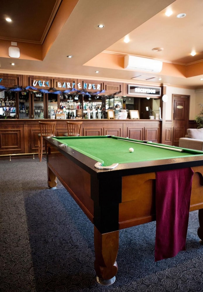Enfield Hotel 41/55