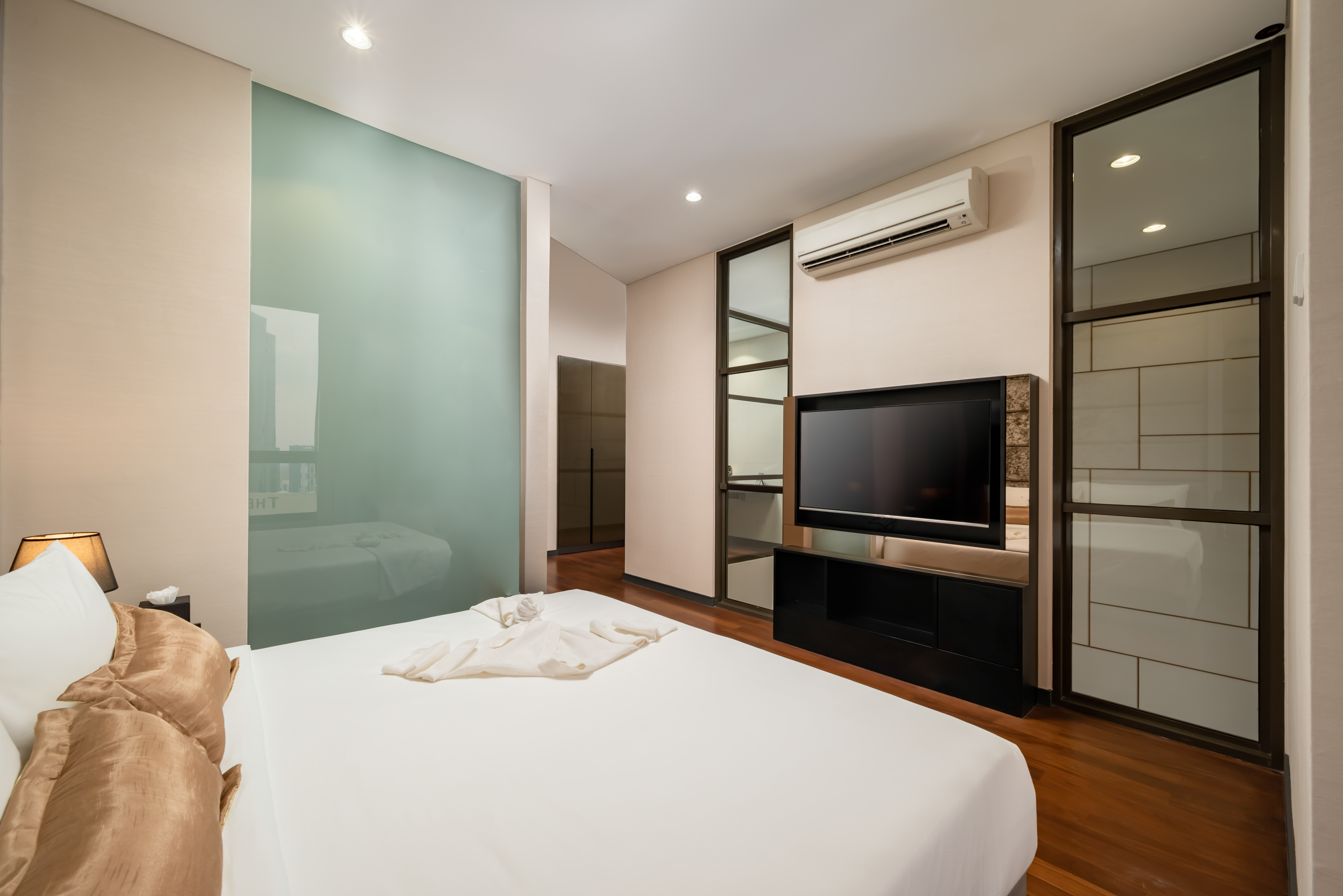Wyndham, Duplex, Suite
