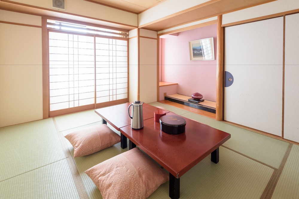 Yamatoya Honten 23/69