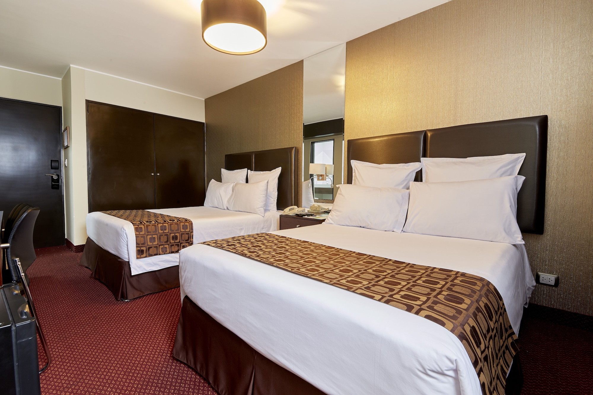 SUPERIOR, TWIN BEDS