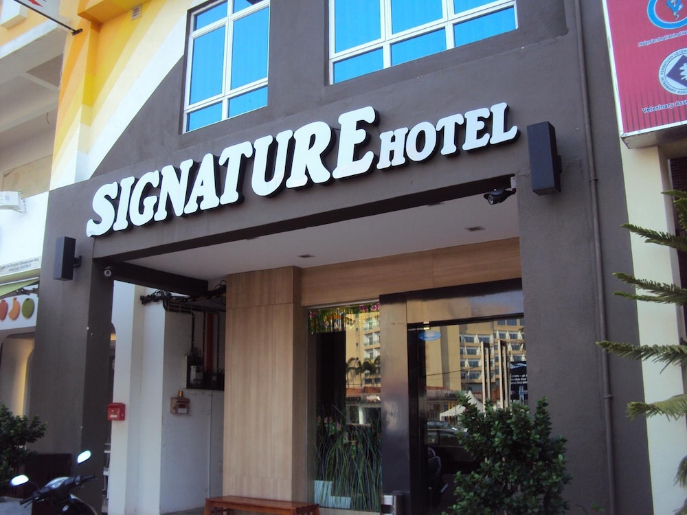 Signature Hotel 5/39