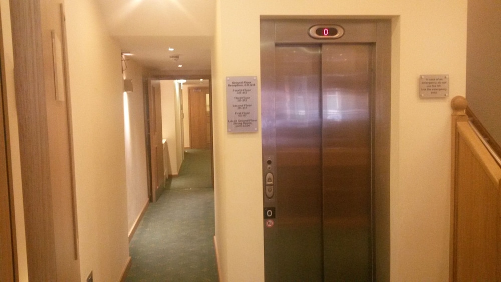 Regency Hotel Parkside 14/26