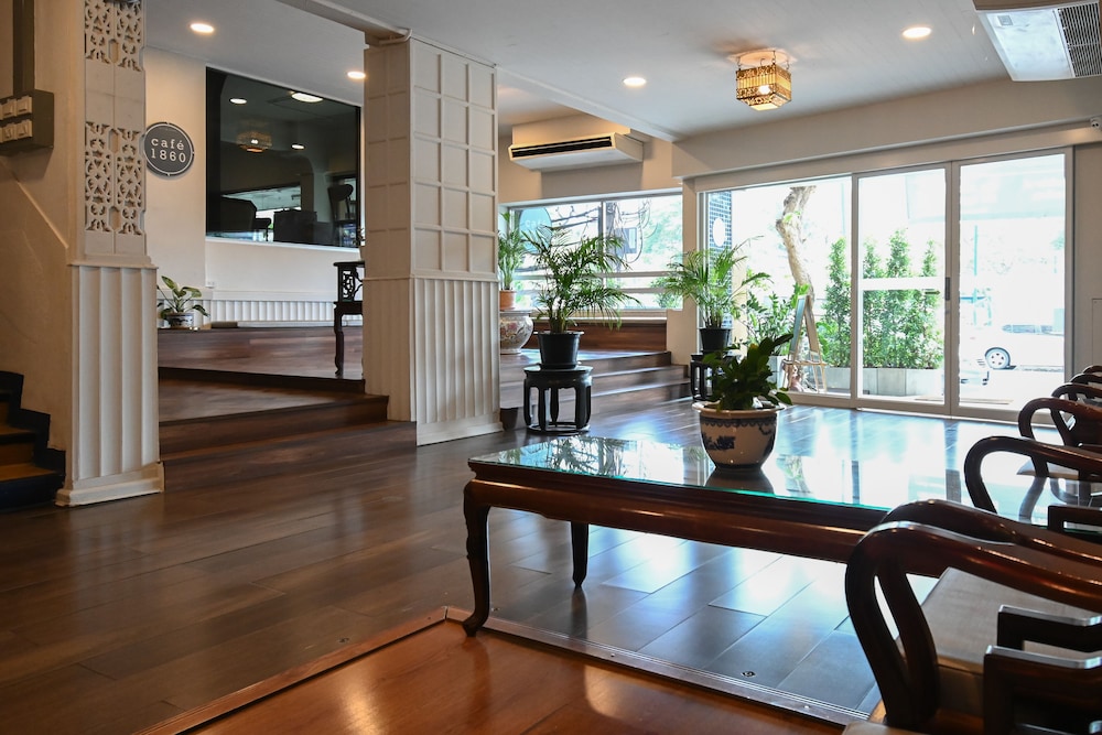 The Krungkasem Srikrung Hotel 11/65