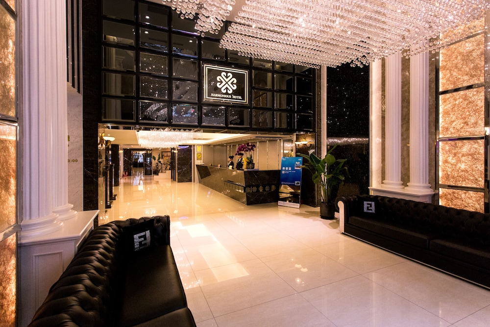 Harmonious Hotel 11/48