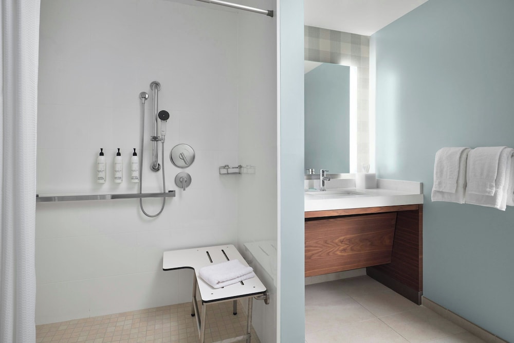 TownePlace Suites by Marriott Ventura Oxnard 43/45