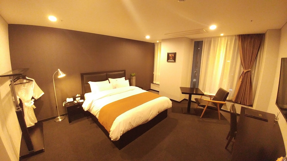 Gangneung Tourist Hotel 26/60