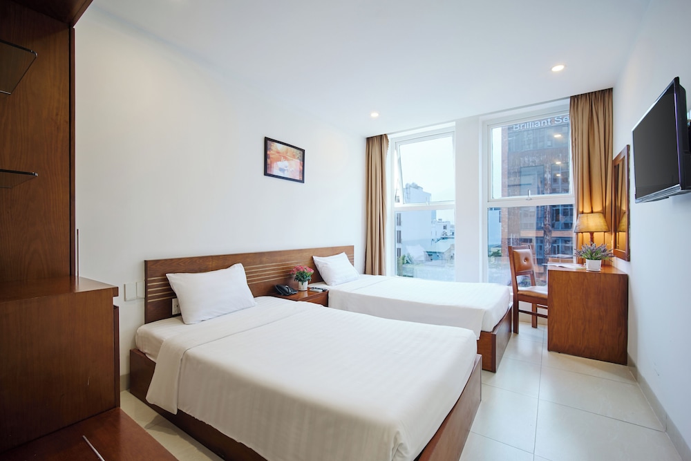 Golden Light Hotel 16/51