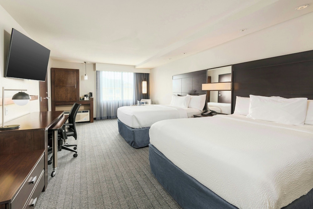 ROOM, 2 QUEEN BEDS, ACCESSIBLE