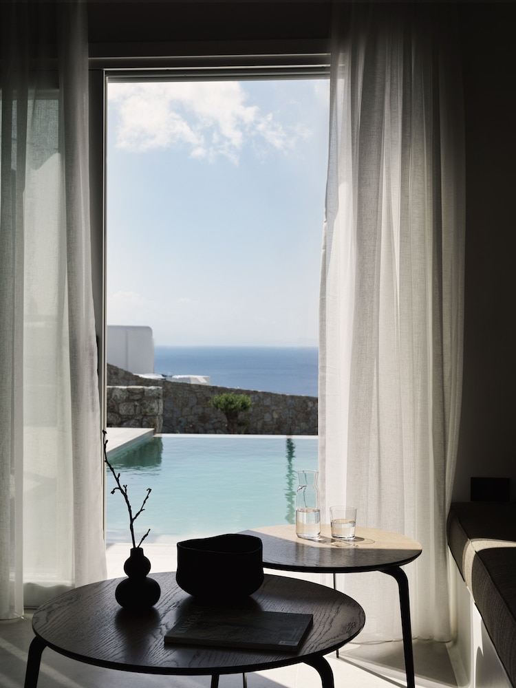 Ezio Bo Luxury Living 27/45