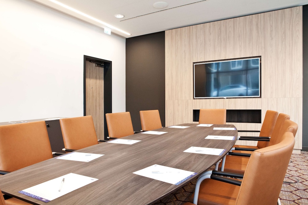 Hampton By Hilton Dortmund Phoenix See 42/46