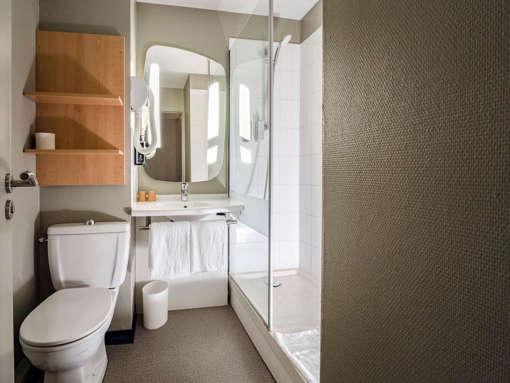 Ibis Montargis 75/75
