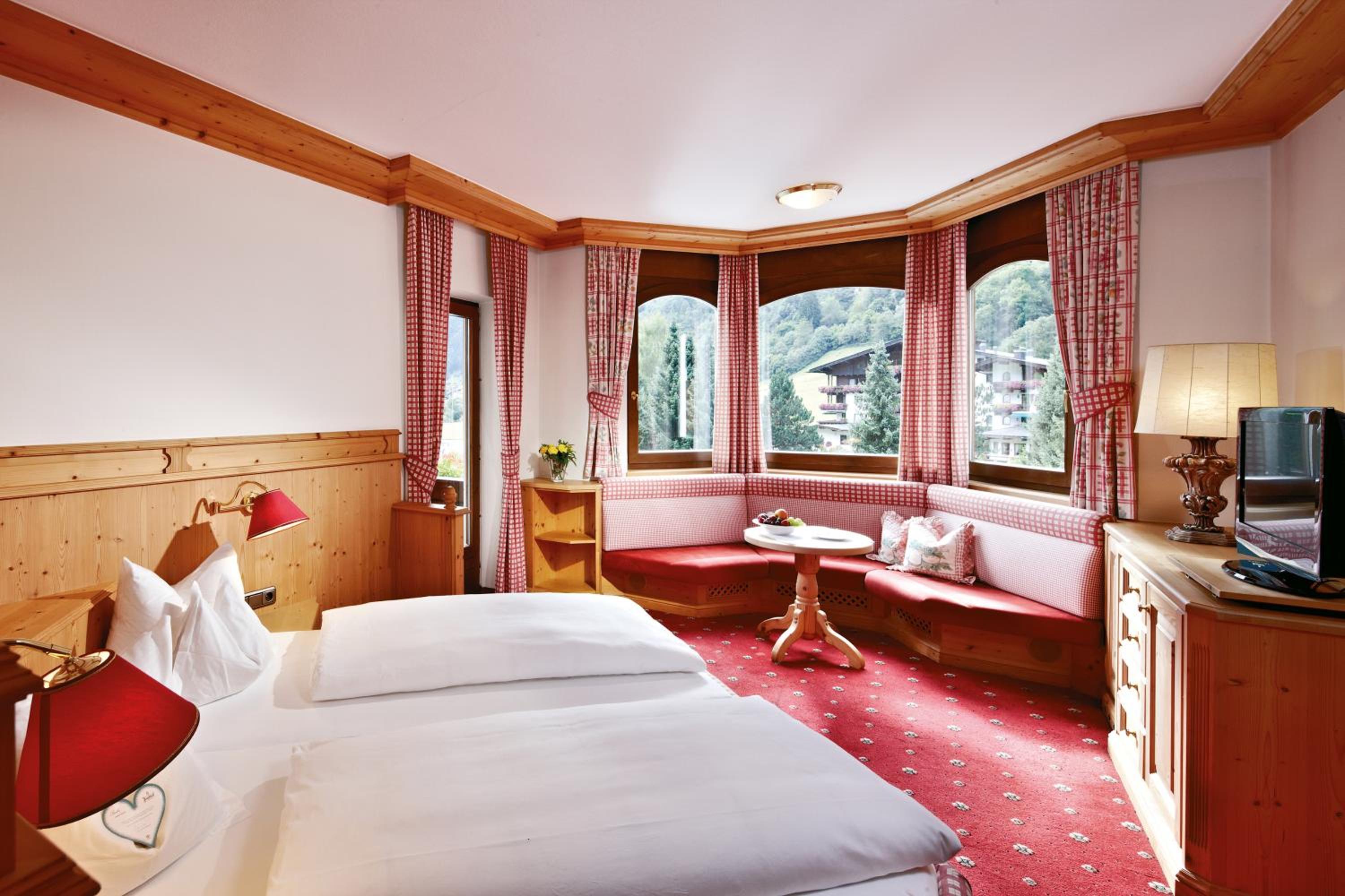 غرفة مفردة، Relais & Chateaux Spa - Hotel Jagdhof 2/8