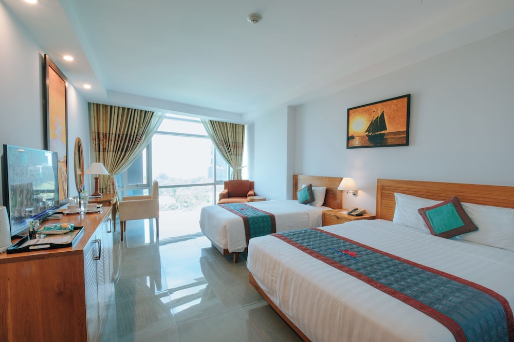 Petro Hotel 16/53