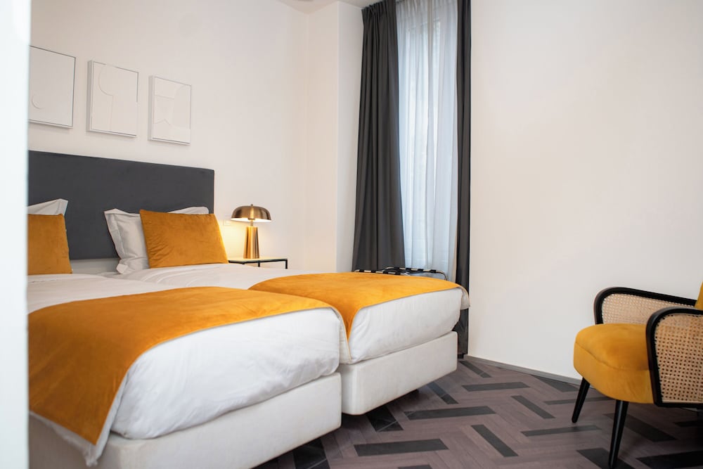 Gloria Suites by Lx Way 11/39