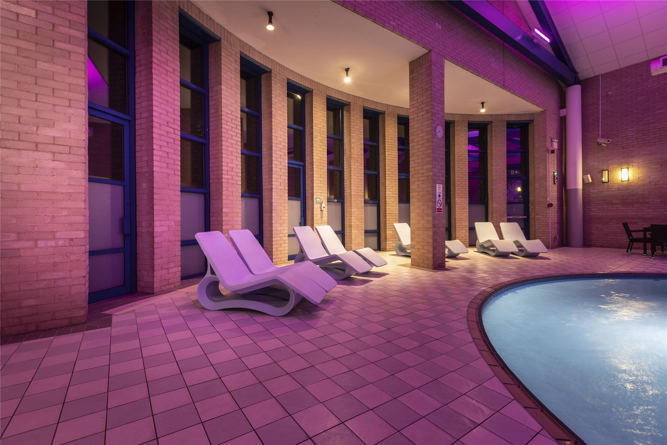 Gloucester Robinswood Hotel By Sunday 16/23