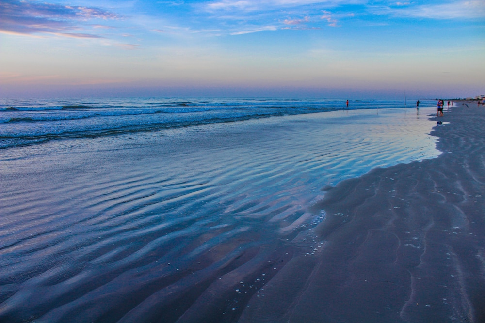 The Resort On Cocoa Beach 33/34