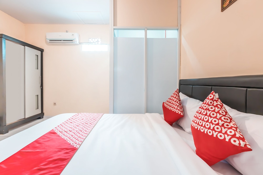 OYO 1868 J&b Room Pramuka 10/22