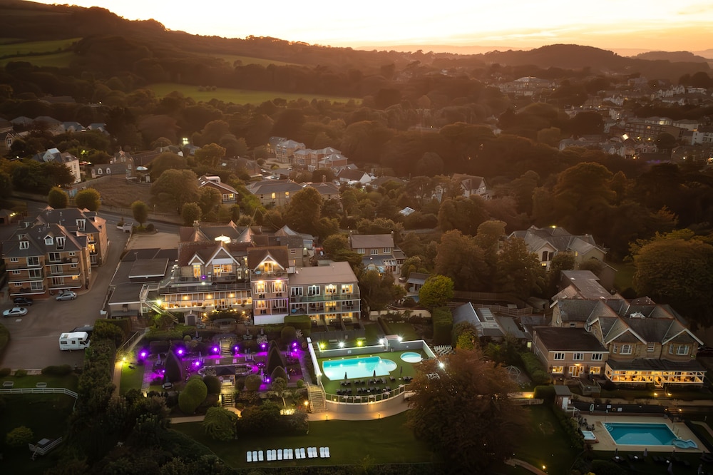 Luccombe Hall Hotel 5/75