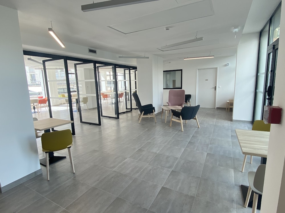Moov Appart Hotel Clichy 25/42