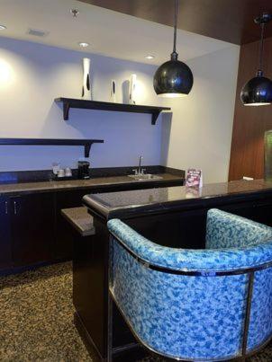 Suite, West View, Royal Tower