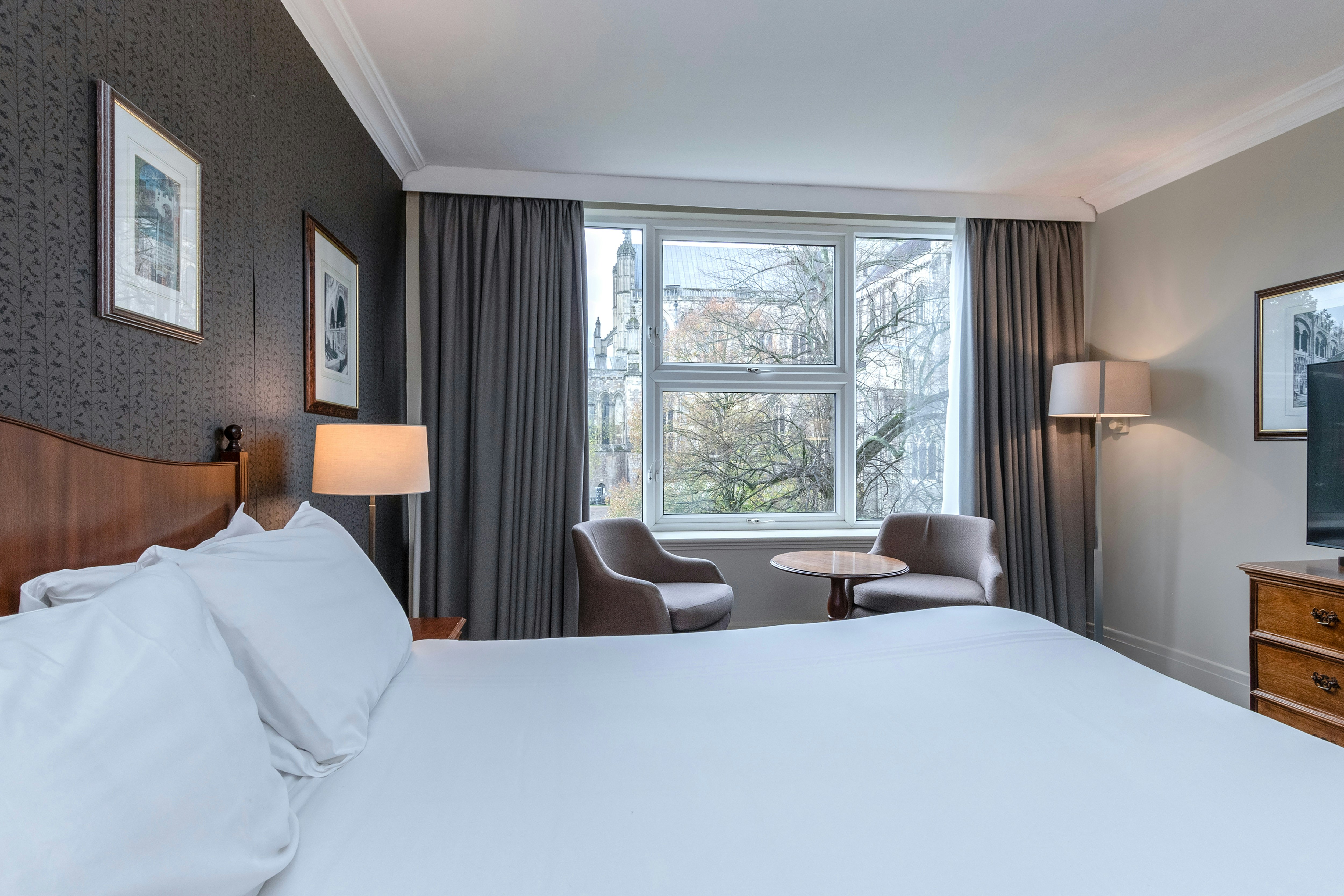 Winchester Wessex Hotel by Sunday 25/70