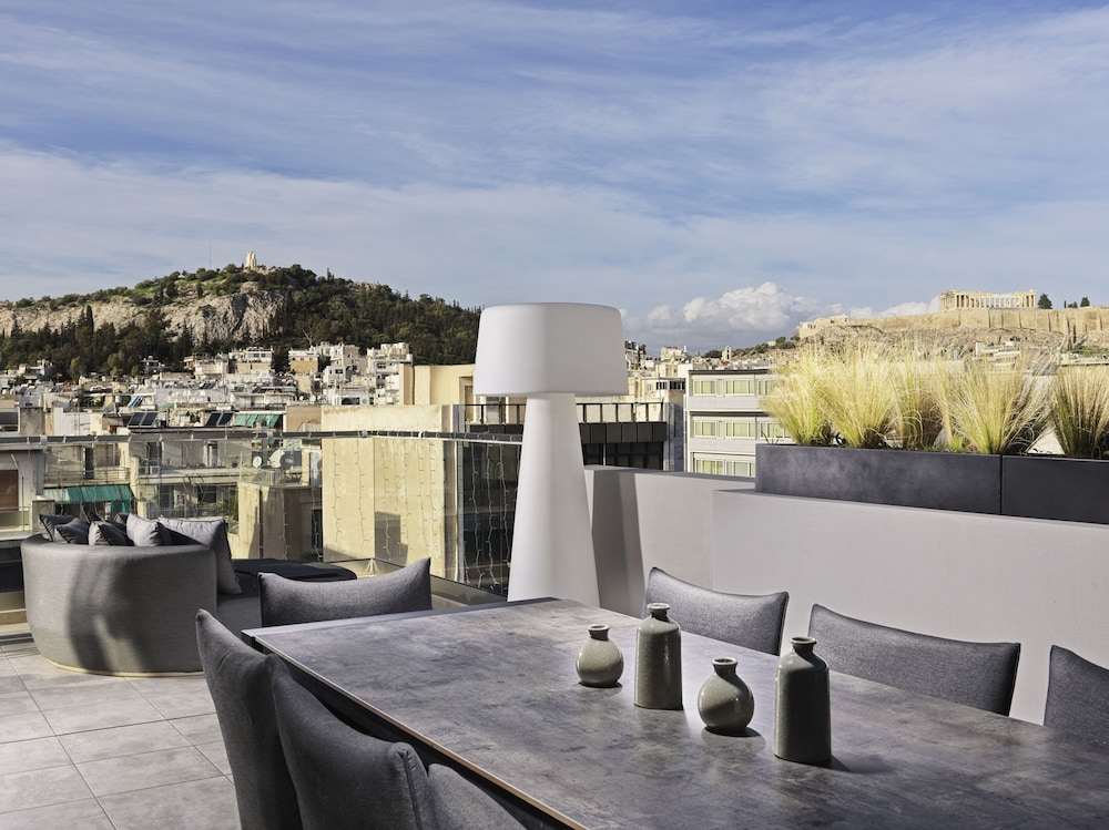 Heritage Hill Hotel 36/64