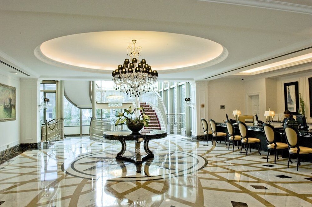 Intercontinental Porto Palacio Das Cardosas 63/82